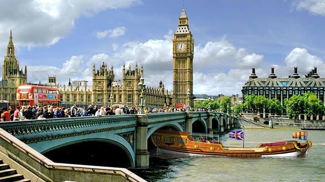 مدن بريطانيا السياحية