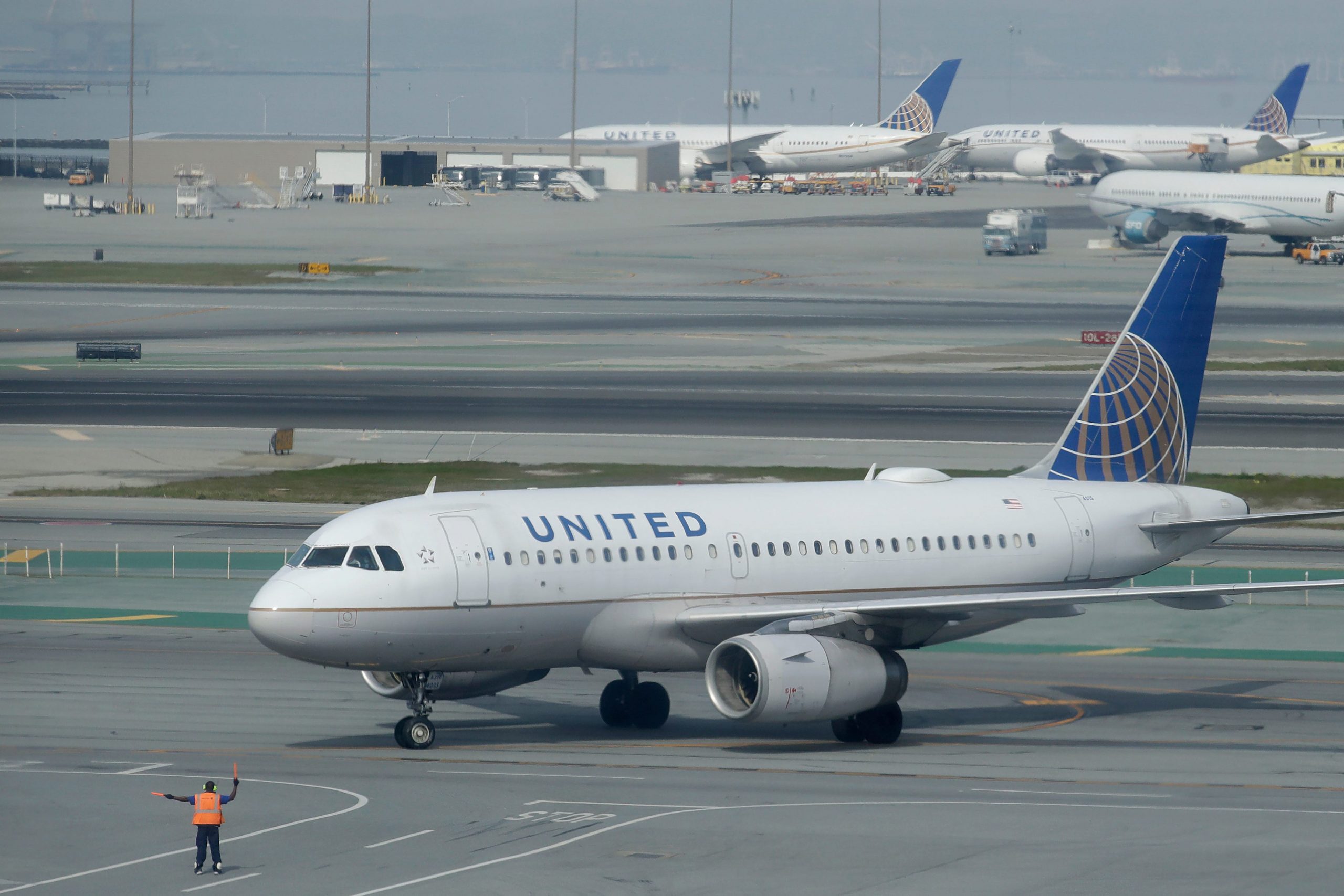 United Airlines تعلن عن أول رحلة مجانية من لندن إلى نيويورك