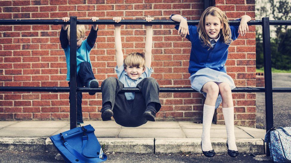 مدارس بريطانيا قد تغلق بسبب تفشي السلالة الجديدة