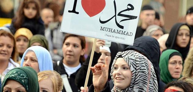  عدد سكان بريطانيا المسلمين هل يرتفع أم ينخفض ؟