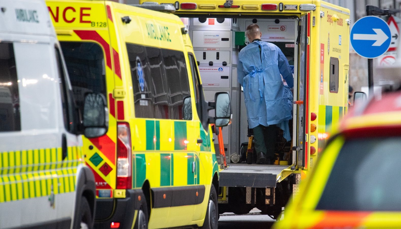 المملكة المتحدة تسجل 62322 إصابة بكورونا و1041 حالة وفاة أخرى