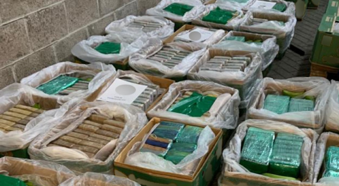 مصادرة كوكايين بقيمة 184 مليون جنيه إسترليني مخبأة في شحنة موز في ميناء بإنجلترا