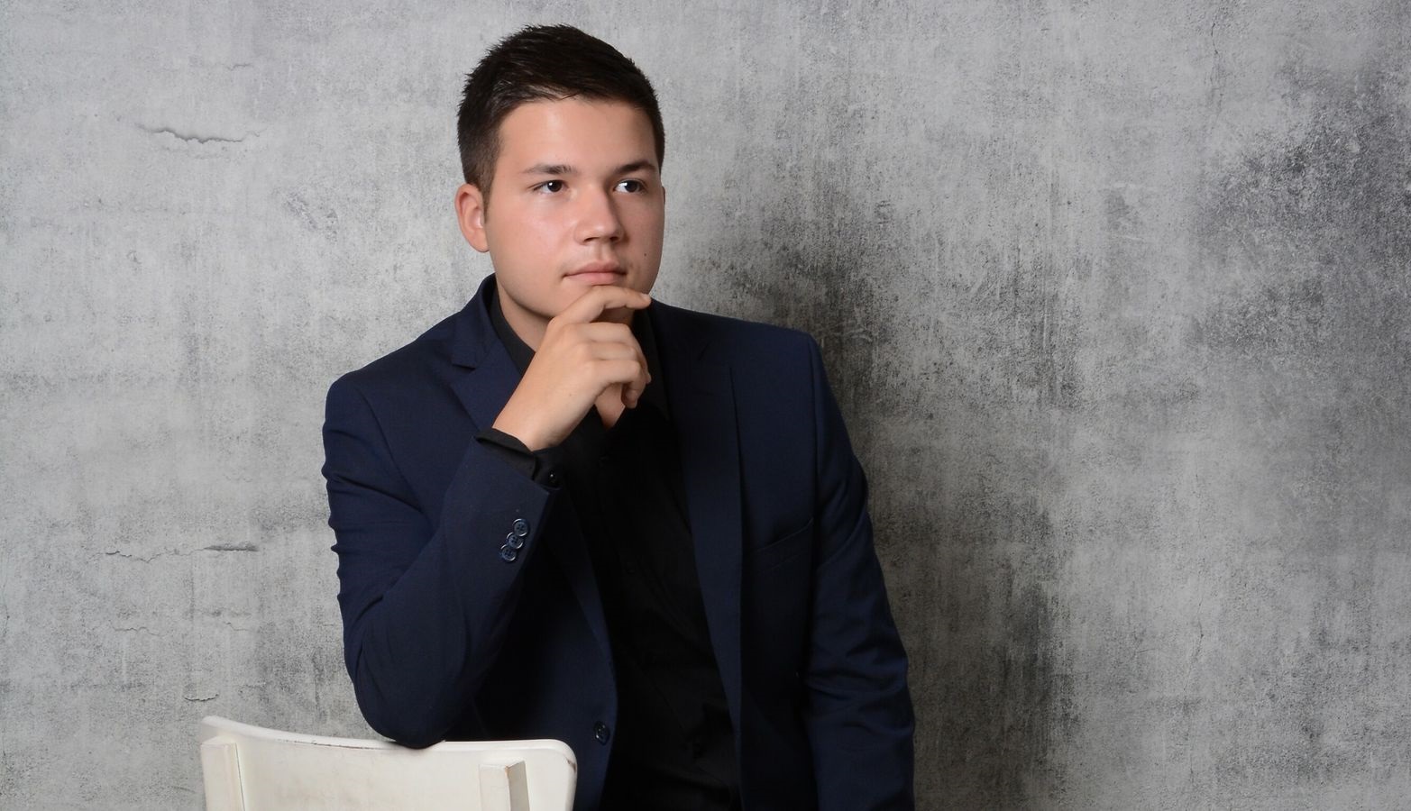 اعتقال مراهق بعد طعنه شاب حتى الموت خارج متجر Tesco بلندن