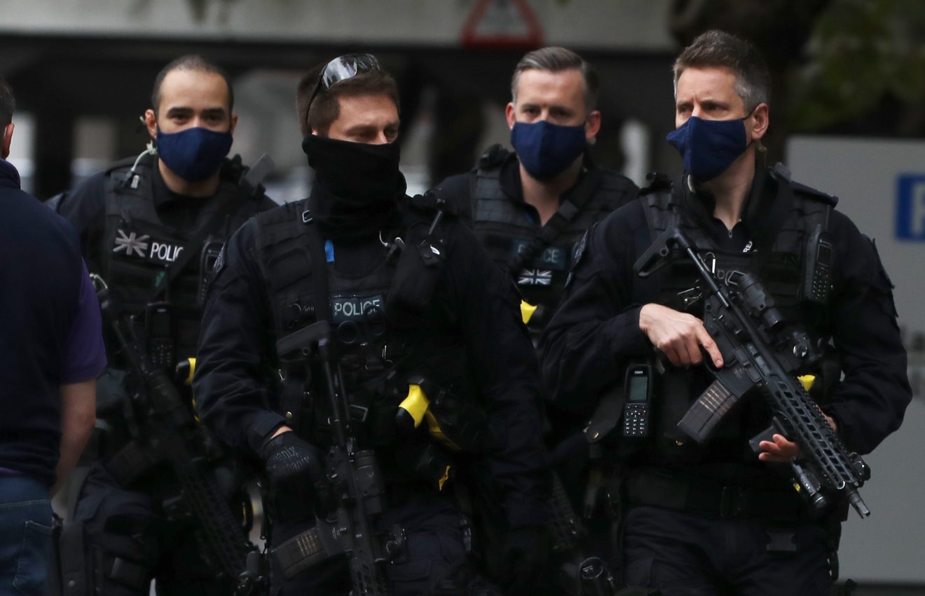 وزيرة الخارجية: انخفاض مستوى التهديد الإرهابي في المملكة المتحدة ولكن الإرهاب لا يزال مرجحاً