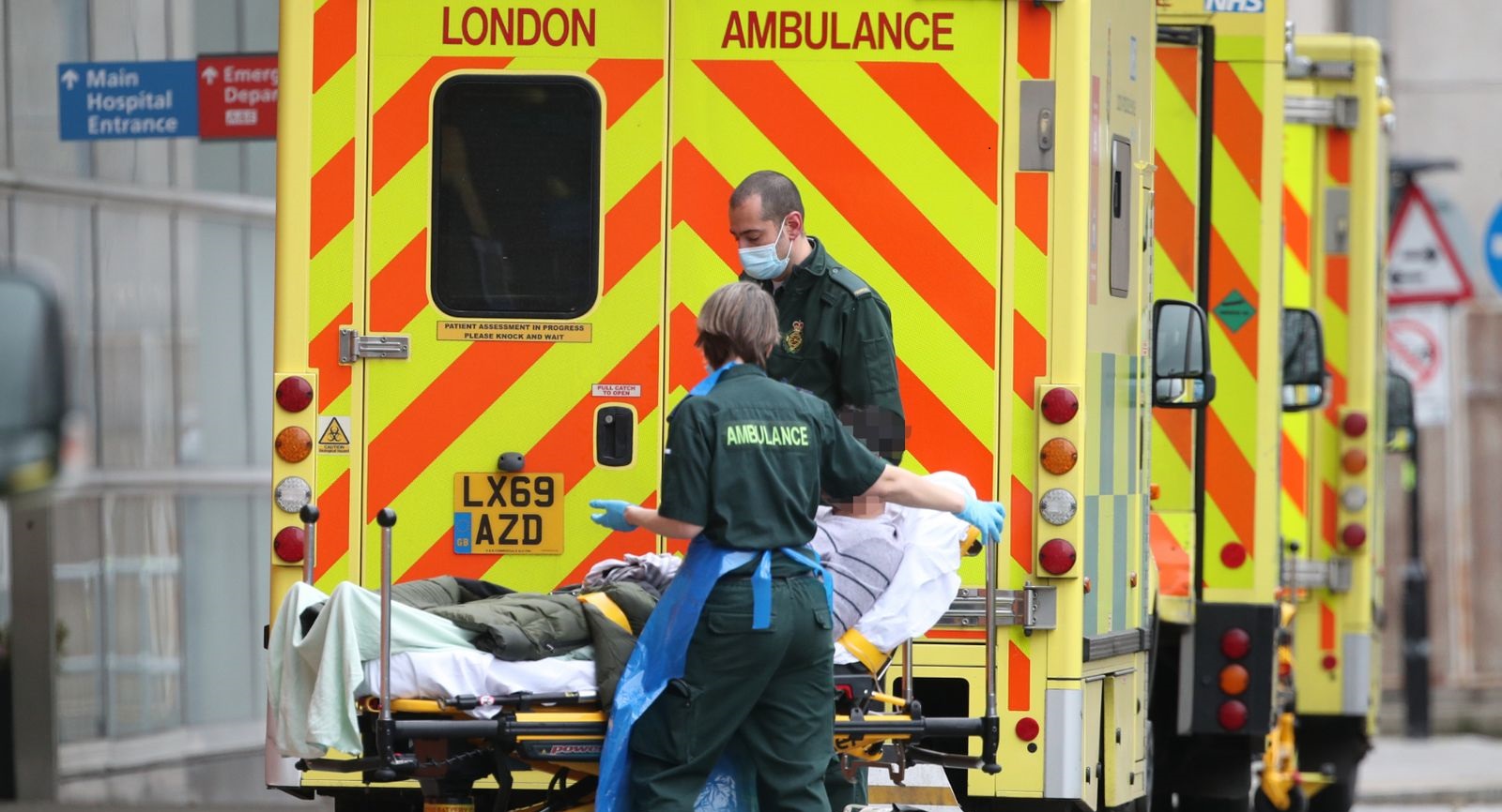 المملكة المتحدة تسجل 242 وفاة و6573 إصابة جديدة بكورونا
