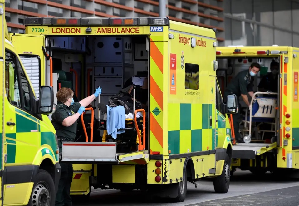 حصيلة الإصابات والوفيات بكورونا في المملكة المتحدة آخر 24 ساعة