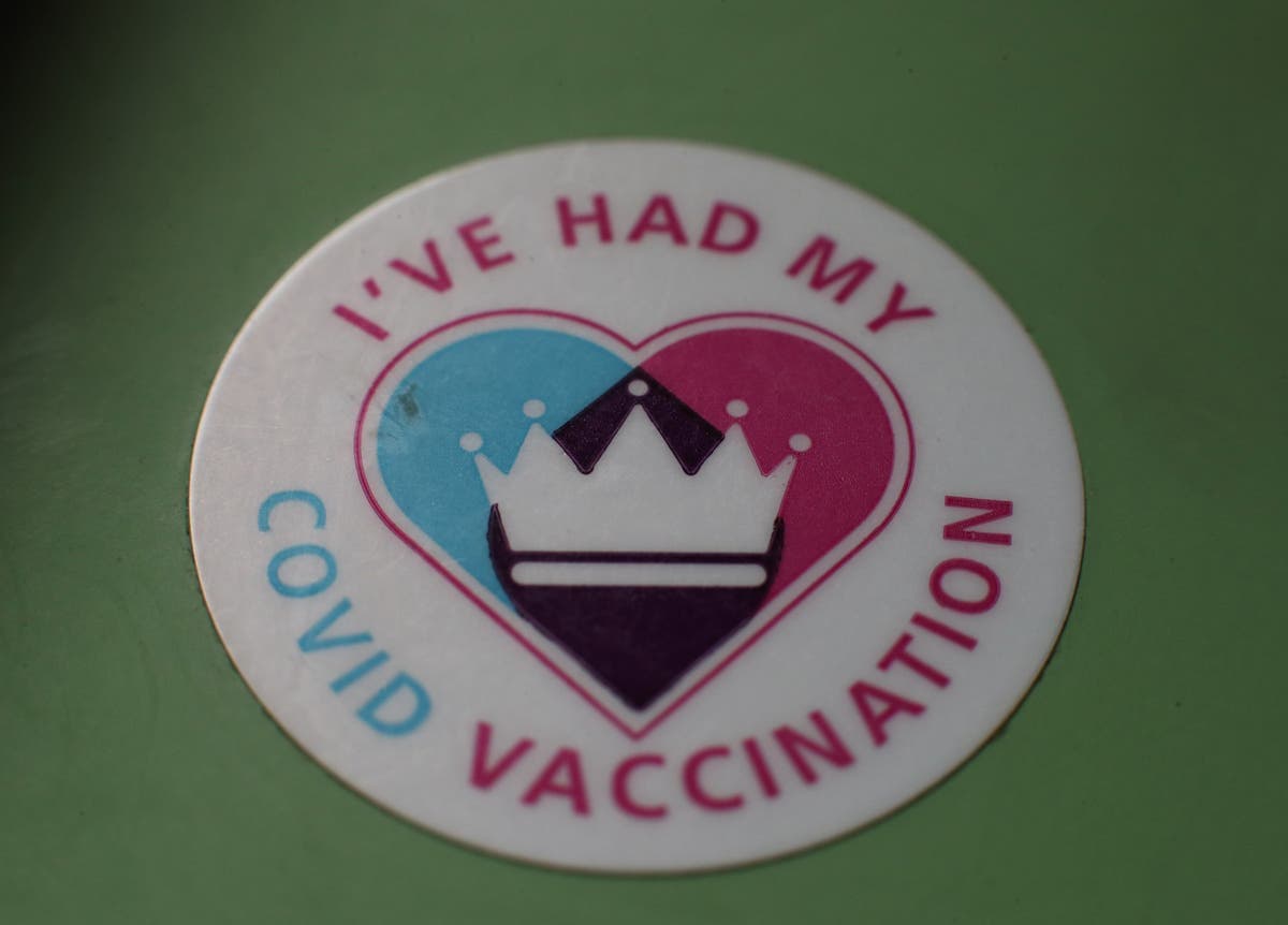 وزير الثقافة البريطاني: جواز سفر لقاح كورونا سيساعد في إعادة فتح مجتمعنا