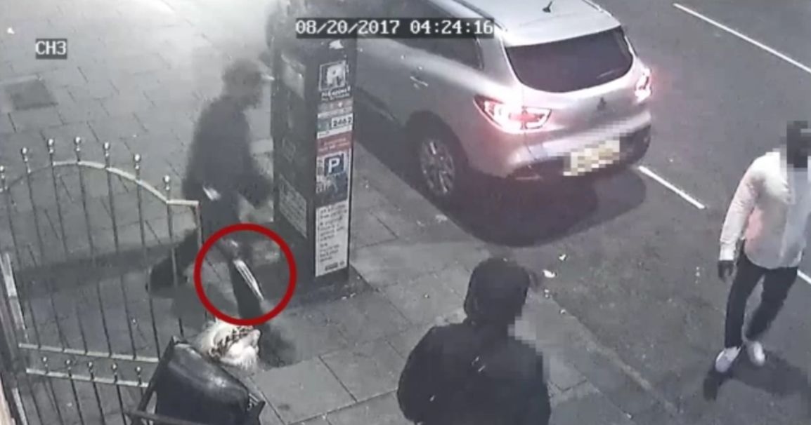 جريمة عنصرية...مراهق يصاب بالعمى الدائم بعد هجوم وحشي بالأسيد في جنوب لندن