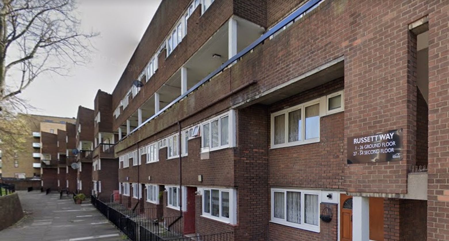 وفاة طفل بعد نشوب حريق في شقة بجنوب لندن