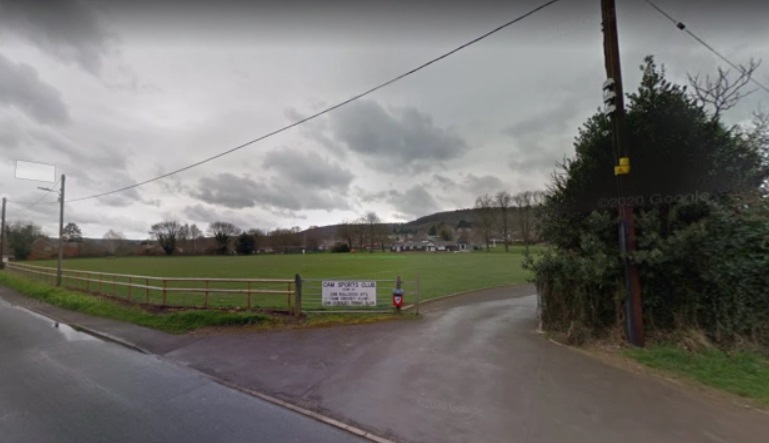 وفاة مراهق بعدما تعرض للطعن في نادي رياضي بإنجلترا