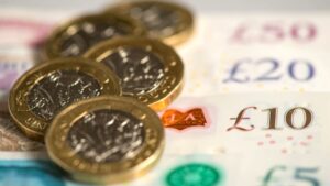 البحث عن البريطاني الفائز بـ 122 مليون جنيه إسترليني